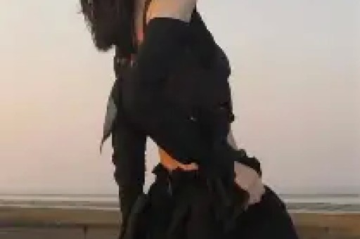 狗仔蹲守实锤：内娱某女星现身日本风月场所人设彻底崩成渣